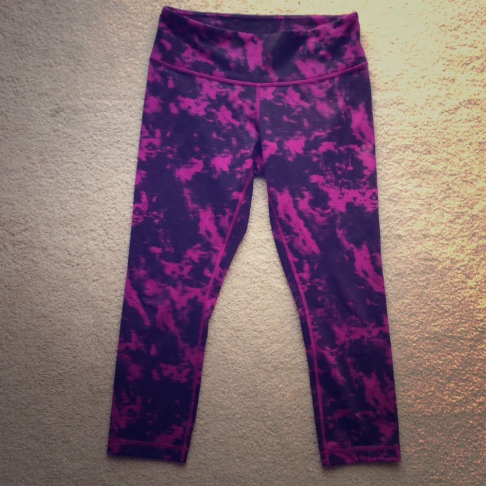 Lululemon Wunder Under Crop II